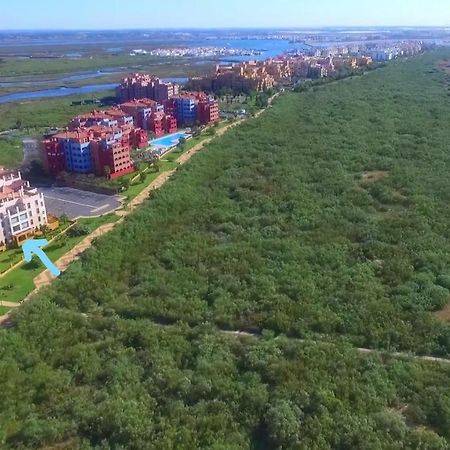 Apartamento Urbanizacion De Lujo En Primera Linea De Playa Isla Canela Bagian luar foto