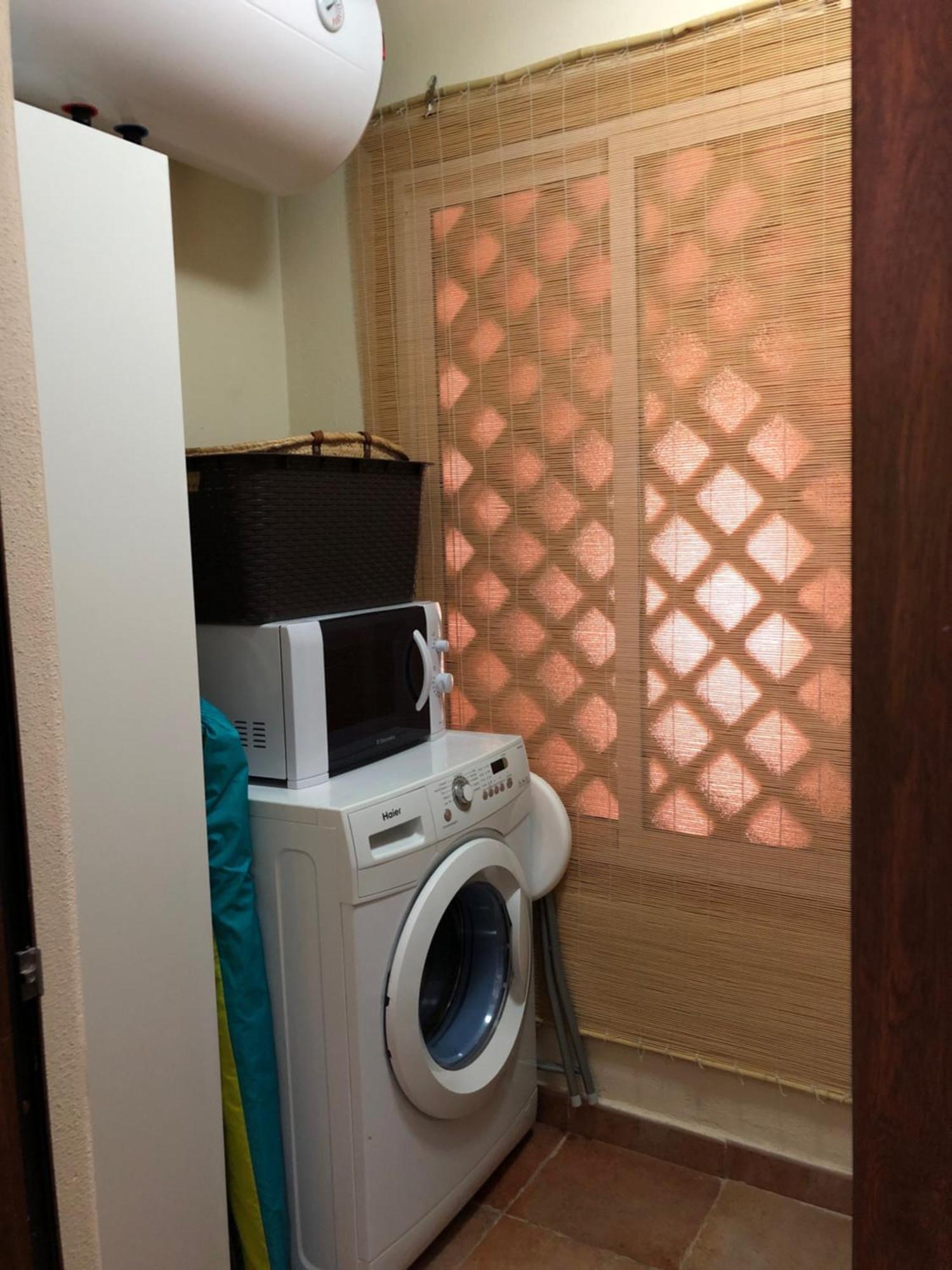 Apartamento Urbanizacion De Lujo En Primera Linea De Playa Isla Canela Bagian luar foto